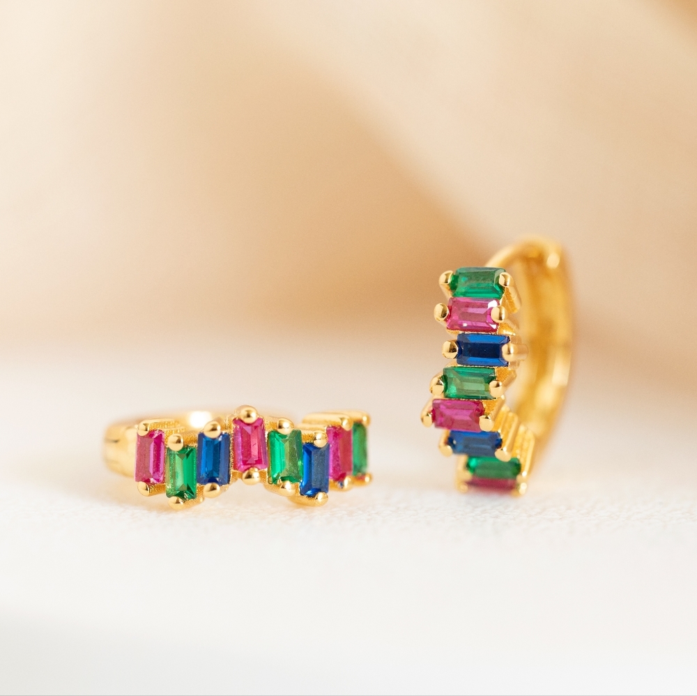 Dainty Rainbow Huggies (S925) - Picture 7 of 11